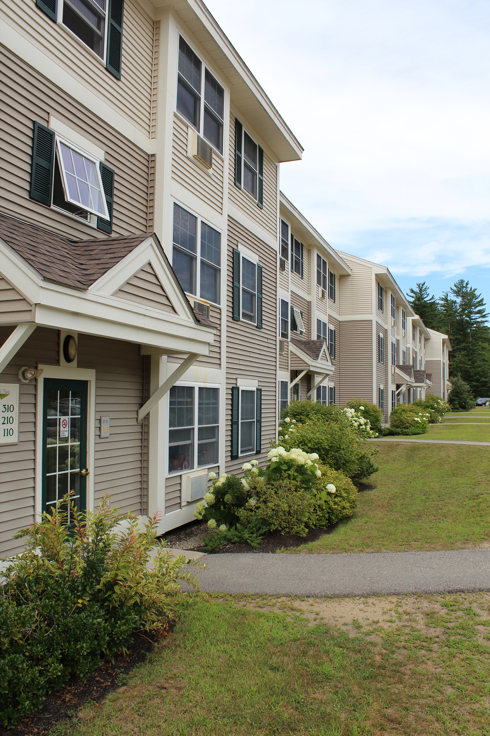 Seacoast Workforce Apartments Brookside Place at Ledgeview